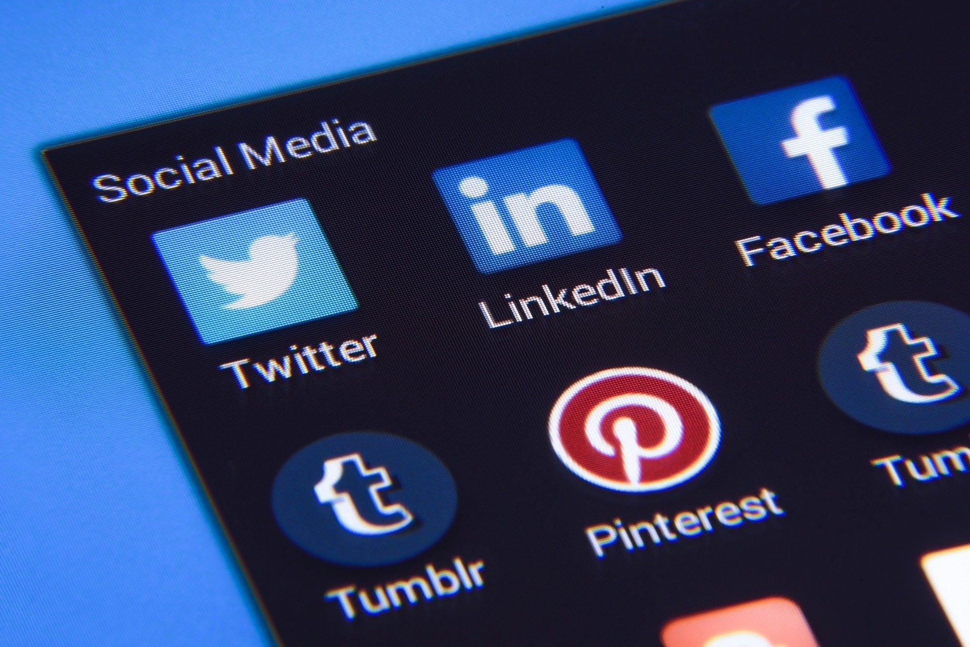 El lado oscuro de las redes sociales: compra de likes “al peso”